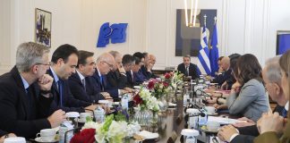 Οι «κακομοίρηδες», τα κυβερνητικά «καλάμια» και ο εκνευρισμός στο Μαξίμου