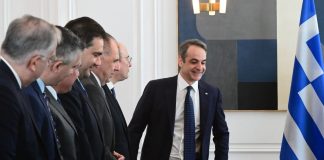 «Κόκκινο φως» στις φήμες για ανασχηματισμό - Οι μύχιοι πόθοι των βουλευτών και η απόφαση από τον Κ. Μητσοτάκη...
