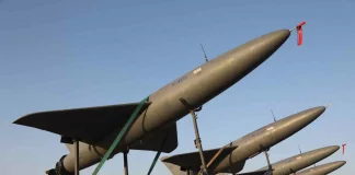 Ιράν: Παρουσίασε τα αναβαθμισμένα drones Arash – Διπλάσια εκρηκτική ισχύς και χτυπήματα χωρίς GPS Ιράν: Παρουσίασε τα αναβαθμισμένα drones Arash – Διπλάσια εκρηκτική ισχύς και χτυπήματα χωρίς GPS