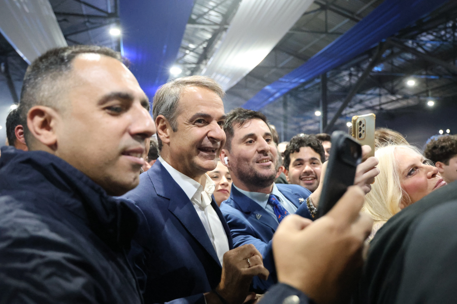 00aa821aac37768e0d80efa4396c56d6_L «Πέτυχα τέσσερα στα τέσσερα καλάθια» το σχόλιο του Κ. Μητσοτάκη με το βλέμμα στραμμένο στις κάλπες