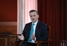 Ανάβει φωτιές ο Δούκας: Ήταν λάθος η συγκυβέρνηση ΝΔ, ΠΑΣΟΚ, ΛΑΟΣ