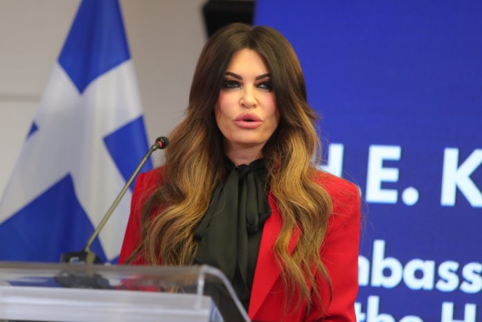 Η αγωγή κατά της Κίμπερλι Γκίλφοϊλ – Τα 150.000 δολάρια, οι καταγγελίες και το ηχητικό των 16 λεπτών
