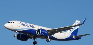 Θρίλερ στα 17.000 πόδια: Κεραυνός χτύπησε αεροσκάφος της IndiGo με 104 επιβάτες