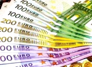Ἀπειλή χρεοκοπίας γιά χιλιάδες νοικοκυριά Αὐξάνεται ραγδαίως τό ἰδιωτικό χρέος Ἀπειλή χρεοκοπίας γιά χιλιάδες νοικοκυριά Αὐξάνεται ραγδαίως τό ἰδιωτικό χρέος