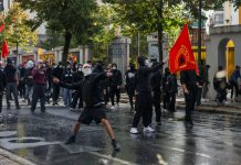 Αλβανία: Ο Ράμα αρνείται να παραιτηθεί, ενώ οι φοιτητικές διαδηλώσεις στα Τίρανα φουντώνουν