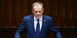 Πολωνία: Συνελήφθη ο άνδρας που φέρεται να σχεδίαζε επίθεση κατά του Ντόναλντ Τουσκ Πολωνία: Συνελήφθη ο άνδρας που φέρεται να σχεδίαζε επίθεση κατά του Ντόναλντ Τουσκ