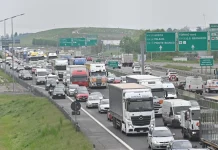 Συνεχίζουν την απεργία οι ιδιοκτήτες φορτηγών στη νότια Ιταλία - Ελλείψεις σε σούπερ μάρκετ και πρατήρια καυσίμων