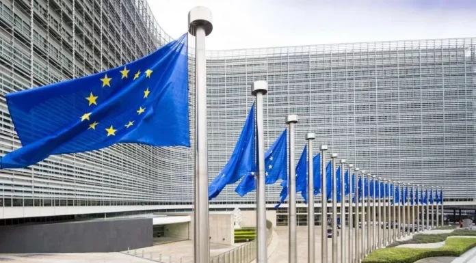 Απάτη με ευρωπαϊκά κονδύλια 1,8 εκατ. ευρώ: Στο στόχαστρο της Ευρωπαϊκής Εισαγγελίας 22 στημένοι διαγωνισμοί στη Ρουμανία Απάτη με ευρωπαϊκά κονδύλια 1,8 εκατ. ευρώ: Στο στόχαστρο της Ευρωπαϊκής Εισαγγελίας 22 στημένοι διαγωνισμοί στη…