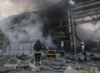 Τουλάχιστον πέντε νεκροί από ρωσικούς βομβαρδισμούς στο Χάρκοβο