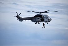 Super Puma της Πολεμικής Αεροπορίας μετέφερε ασθενή από κρουαζιερόπλοιο νοτιοανατολικά της Ρόδου - (VIDEO)