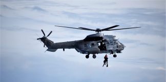 Super Puma της Πολεμικής Αεροπορίας μετέφερε ασθενή από κρουαζιερόπλοιο νοτιοανατολικά της Ρόδου - (VIDEO)