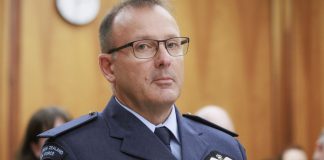 Παραιτήθηκε ο αρχηγός των ενόπλων δυνάμεων της Νέας Ζηλανδίας επειδή διατηρούσε ανάρμοστη σχέση