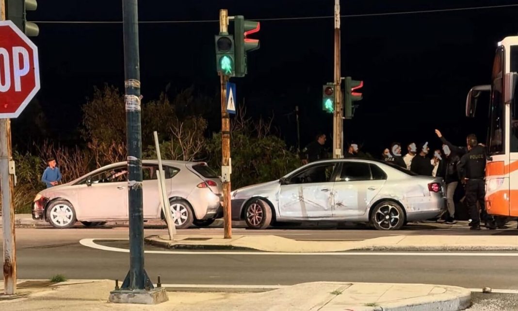 Ρόδος: Άγρια συμπλοκή μεταξύ Ρομά με ρόπαλα και σίδερα έξω από καφετέρια