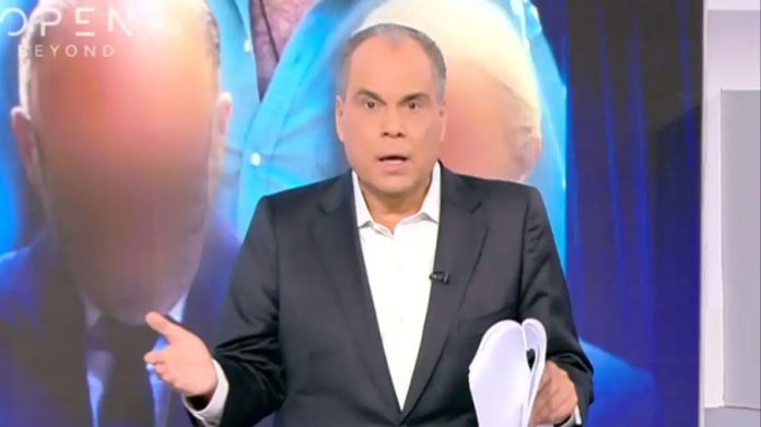 Έξαλλος ο Στραβελάκης με τον δικηγόρο της οικογένειας Μαζωνάκη: «Ντροπή σας, σας το λέω δημόσια – Ποιος νομίζετε ότι είστε;» Έξαλλος ο Στραβελάκης με τον δικηγόρο της οικογένειας Μαζωνάκη: «Ντροπή σας, σας το λέω δημόσια - Ποιος νομίζετε ότι…