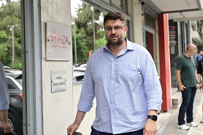 Προσχωρεί στην ΕΛΑΣ ο Κώστας Ζαχαριάδης - Η ανάρτησή του