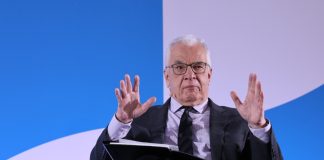 Μισογυνισμός και εμπάθεια Πρετεντέρη Μισογυνισμός και εμπάθεια Πρετεντέρη