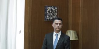 Ψάχνουν τον... ύποπτο εντός των τειχών