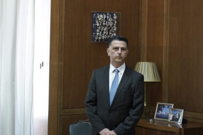 Ψάχνουν τον… ύποπτο εντός των τειχών Ψάχνουν τον... ύποπτο εντός των τειχών