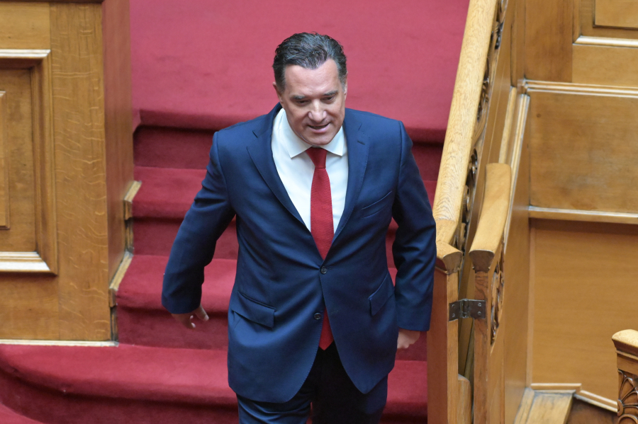 7e6f8931d650ad6dad7767e4d4dee1b4_L Ο Άδωνις το διασκεδάζει...