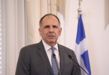 Σε δύσκολη θέση ο Γεραπετρίτης
