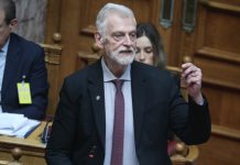 Ο Γ. Λοβέρδος βγήκε φωτογραφία με την Κίμπερλι επειδή… έπρεπε