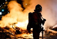 Πόλεμος κυβέρνησης – αντιπολίτευσης με φόντο τη Γαλλία: Η ατάκα Σδούκου στον Τσίπρα και η μάχη