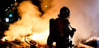Πόλεμος κυβέρνησης – αντιπολίτευσης με φόντο τη Γαλλία: Η ατάκα Σδούκου στον Τσίπρα και η μάχη