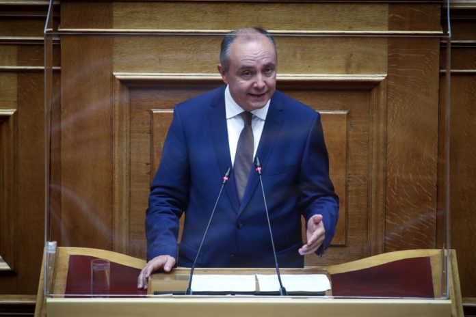 Τι μύγα τσίμπησε τον Καράογλου