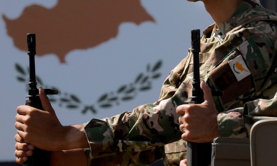 Κύπρος: Στρατιώτης υπέστη ανακοπή ενώ καθάριζε - Διασωληνωμένος σε νοσοκομείο