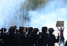 Παραλύει η Γαλλία σήμερα στις πορείες: 70.000 αστυνομικοί, μονάδες της αντιτρομοκρατικής, ελικόπτερα και drones