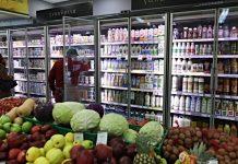 Ακρίβεια: Οι Έλληνες «κόβουν» από το τραπέζι ελαιόλαδο, κρέας και ψωμί – Τι δείχνουν οι έρευνες
