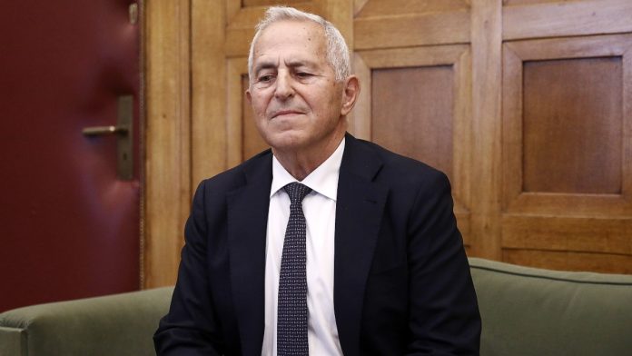 Ευάγγελος Αποστολάκης: Εκπτώσεις
