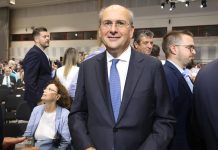Γαλάζια ραντεβού με την κομματική βάση – Η σειρά του Κ. Χατζηδάκη