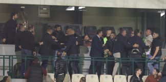 Άγριος καβγάς Καρυπίδη – Πρίτσα στη Λεωφόρο Άγριος καβγάς Καρυπίδη – Πρίτσα στη Λεωφόρο
