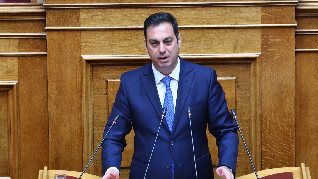 «Νόμιμη» για τον Κουλκουδίνα η επιδότηση από το ταμείο για την αλιεία, για να… ενοικιάζει σκάφη αναψυχής