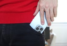 Θεσσαλονίκη: Ταυτοποιήθηκαν δύο άτομα που έκλεψαν τρία κινητά iPhone αξίας 2.650 ευρώ