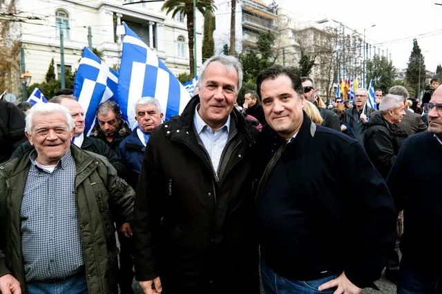 MAKEDONIAADONIS1-640x426 Κυβέρνηση και Πρέσπες: Λαϊκισμός μέχρι το μεδούλι…