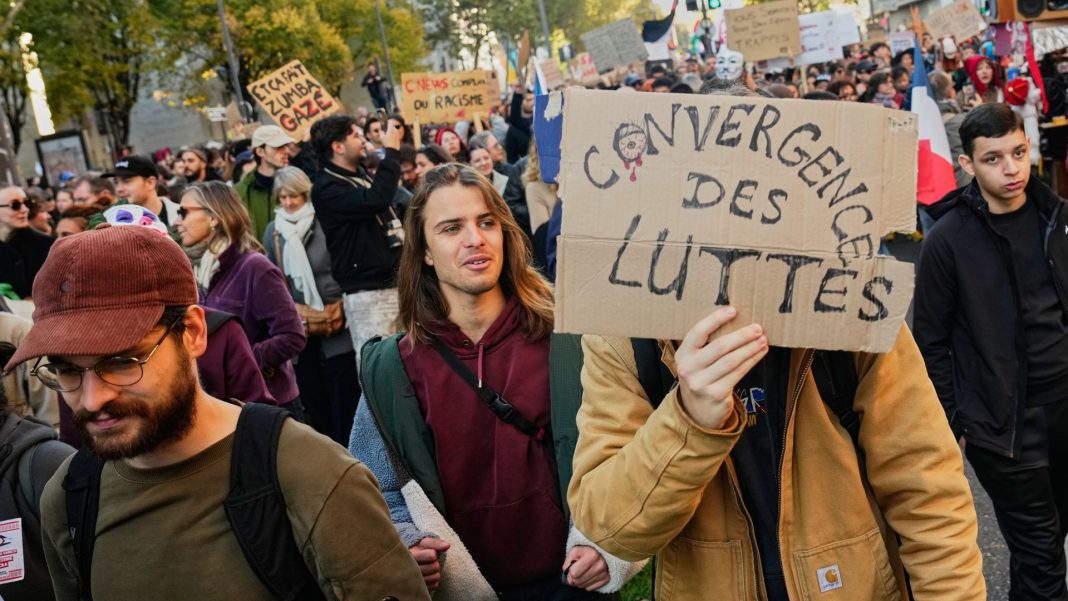Paris-1 Γαλλία: 350 εκδηλώσεις διαμαρτυρίας σε όλες σχεδόν τις μεγάλες πόλεις της χώρας (ΦΩΤΟ)