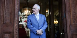 Περιπέτεια για τον Κ. Τασούλα – Βλάβη στο Embraer πριν από την απογείωση Περιπέτεια για τον Κ. Τασούλα – Βλάβη στο Embraer πριν από την απογείωση
