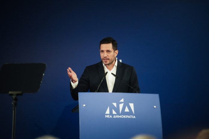 Ξαναζεσταίνεται η θεωρία των δύο άκρων Ξαναζεσταίνεται η θεωρία των δύο άκρων