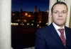 Ειχε μπλεξιματα με την Μαφια Ιταλία: Κρέμασαν τραπεζικό στέλεχος από το παράθυρο αλλά... «τους έπεσε»