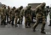 Μαζικές παραδόσεις Ουκρανών: Οι Ρώσοι αιχμαλώτισαν εκατοντάδες Ουκρανούς στρατιώτες μέσα στη νύχτα