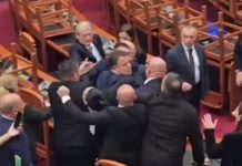 Αλβανία: Οι σοσιαλιστές του Ράμα ζητούν την αποβολή από τη Βουλή 20 βουλευτών μετά τις χειροδικίες