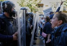 Αλβανία: Νέες κινητοποιήσεις στα Τίρανα – Οι φοιτητές είπαν ξανά «όχι» στις «καρέκλες διαλόγου» του Ράμα (photos/video)