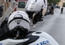 Επεισοδιακή καταδίωξη στην Παλλήνη μετά από κλοπή, χειροπέδες σε 43χρονο