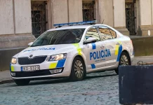 Συνελήφθη ζευγάρι στη Λετονία για κατασκοπεία υπέρ της ρωσικής στρατιωτικής υπηρεσίας πληροφοριών Συνελήφθη ζευγάρι στη Λετονία για κατασκοπεία υπέρ της ρωσικής στρατιωτικής υπηρεσίας πληροφοριών