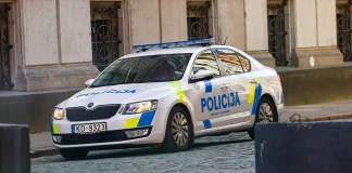 Συνελήφθη ζευγάρι στη Λετονία για κατασκοπεία υπέρ της ρωσικής στρατιωτικής υπηρεσίας πληροφοριών Συνελήφθη ζευγάρι στη Λετονία για κατασκοπεία υπέρ της ρωσικής στρατιωτικής υπηρεσίας πληροφοριών