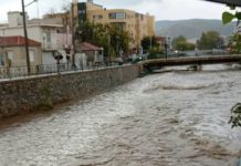Βόλος: Πλημμύρισαν δρόμοι από την καταιγίδα – «Φούσκωσε» ο Κραυσίδωνας από τη σφοδρή βροχόπτωση - (ΦΩΤΟ)