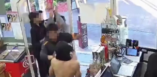 Πέντε ανήλικοι εισέβαλαν σε κάβα στο Σίδνεϊ, έσπασαν μπουκάλια, άρπαξαν ποτά και χτύπησαν 20χρονο