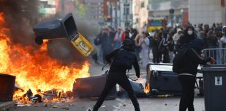 Γαλλία «Υπό Κατάληψη»: Φοιτητές κλείνουν τις πύλες των πανεπιστημίων - Φουντώνουν οι διαμαρτυρίες